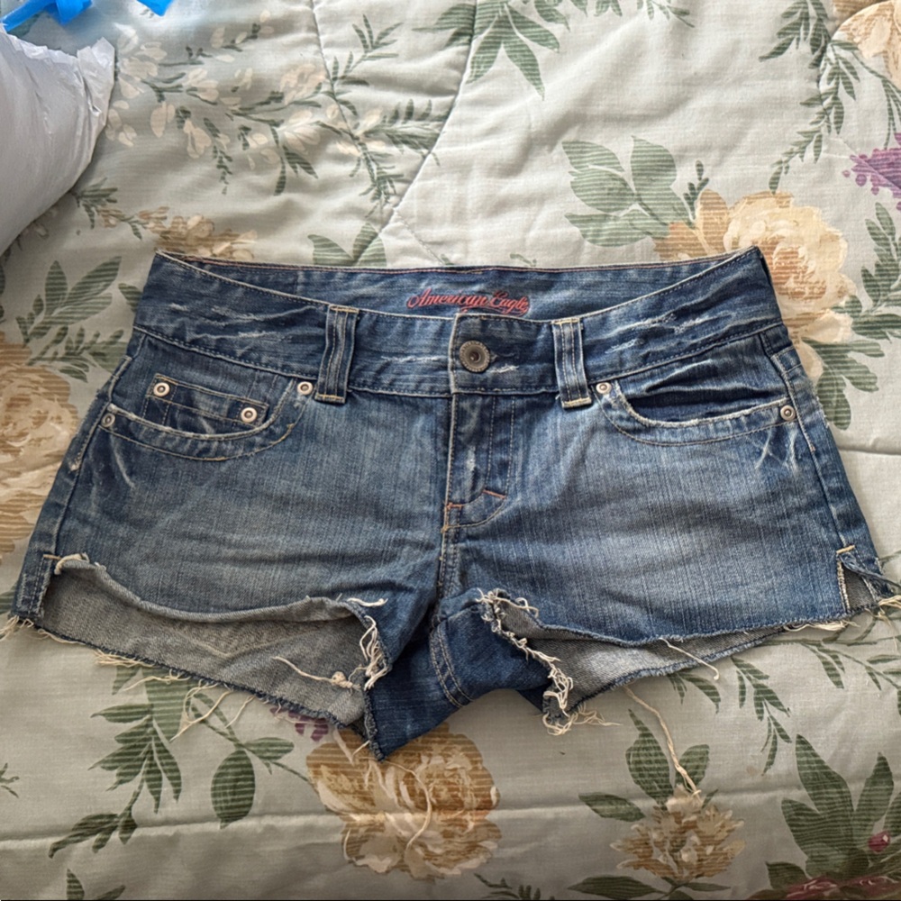 American Eagle Outfitters Distressed Blue Jean Shorts